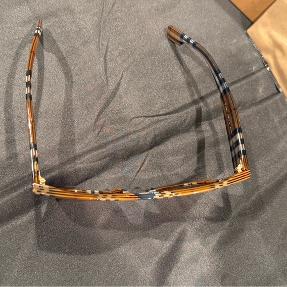 Burberry Kitty BE4364 396713 Sunglasses. NWOT & FULL INCLUSION - Picture 15 of 16